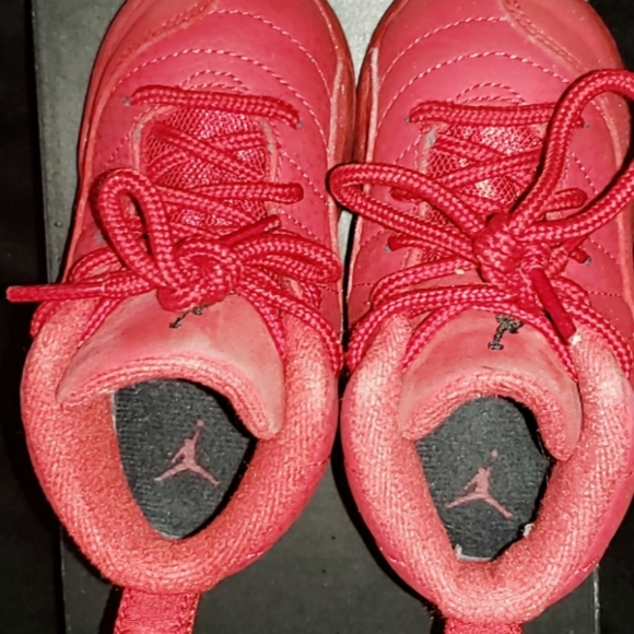 **SOLD** Jordan 12 Retro - Picture 5 of 6